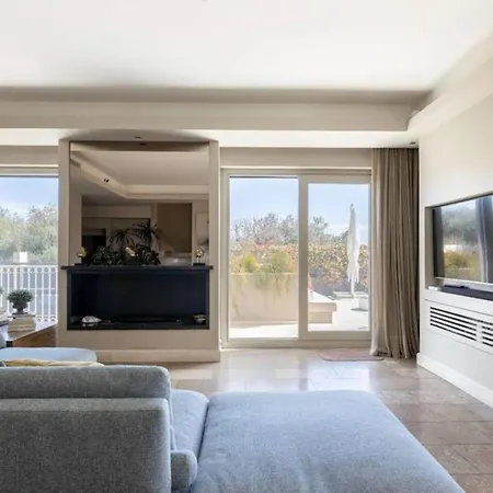 아파트 Rose Horizon Residences - Private Pool Of *