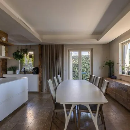 Rose Horizon Residences - Private Pool Of * Vlorë